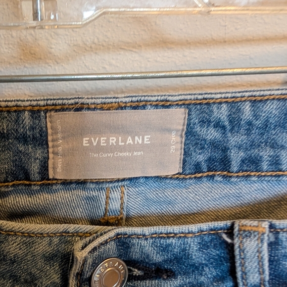 Everlane the Curvy Cheeky Jean Crop Light Medium Wash Size 29 - Picture 7 of 11